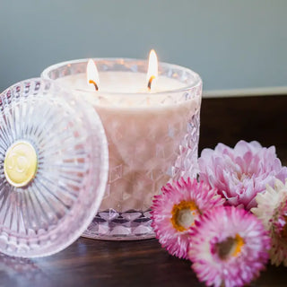 The Soi Company | Peony Shimmer Candle 15oz