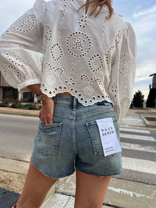 DAZE DENIM  | Sedona Mid Rise Short New Flame