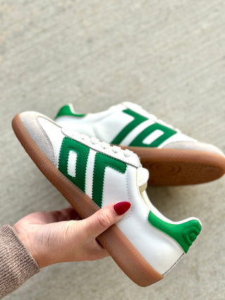 Back 70 | Cloud Green Sneakers